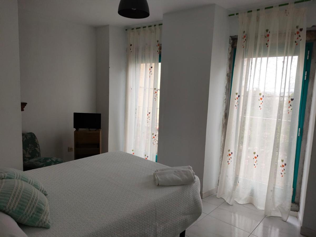 Pension Mar De Rosa Villanueva De Arosa Luaran gambar